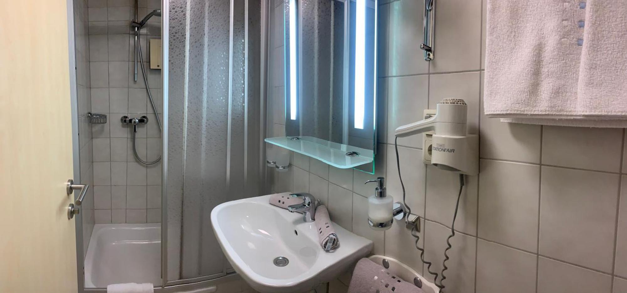 Gaestehaus Sissy Langenfeld Ngoại thất bức ảnh
